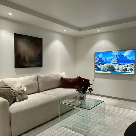 Lägenhet Tromsoluxe Estate